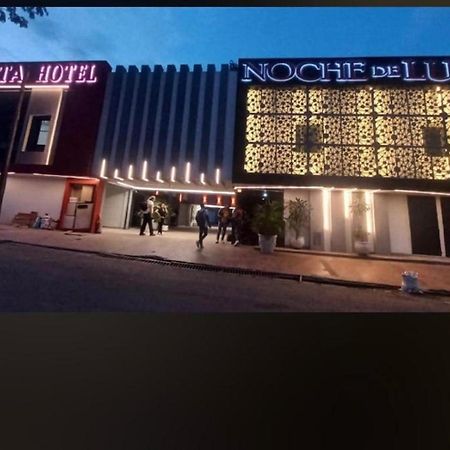 Ayenda Apartahotel Noche De Luna Кали Екстериор снимка