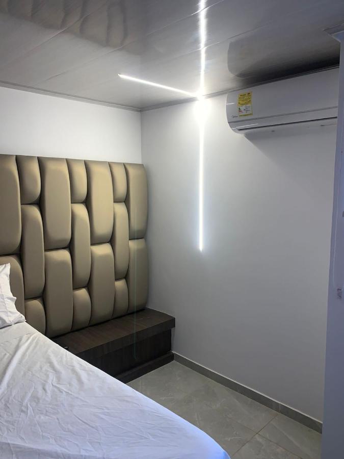 Ayenda Apartahotel Noche De Luna Кали Екстериор снимка