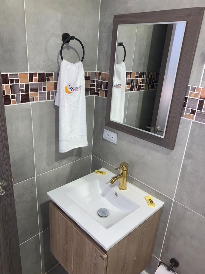 Ayenda Apartahotel Noche De Luna Кали Екстериор снимка