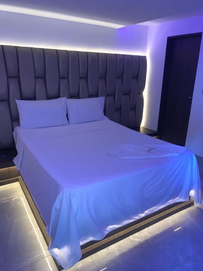 Ayenda Apartahotel Noche De Luna Кали Екстериор снимка