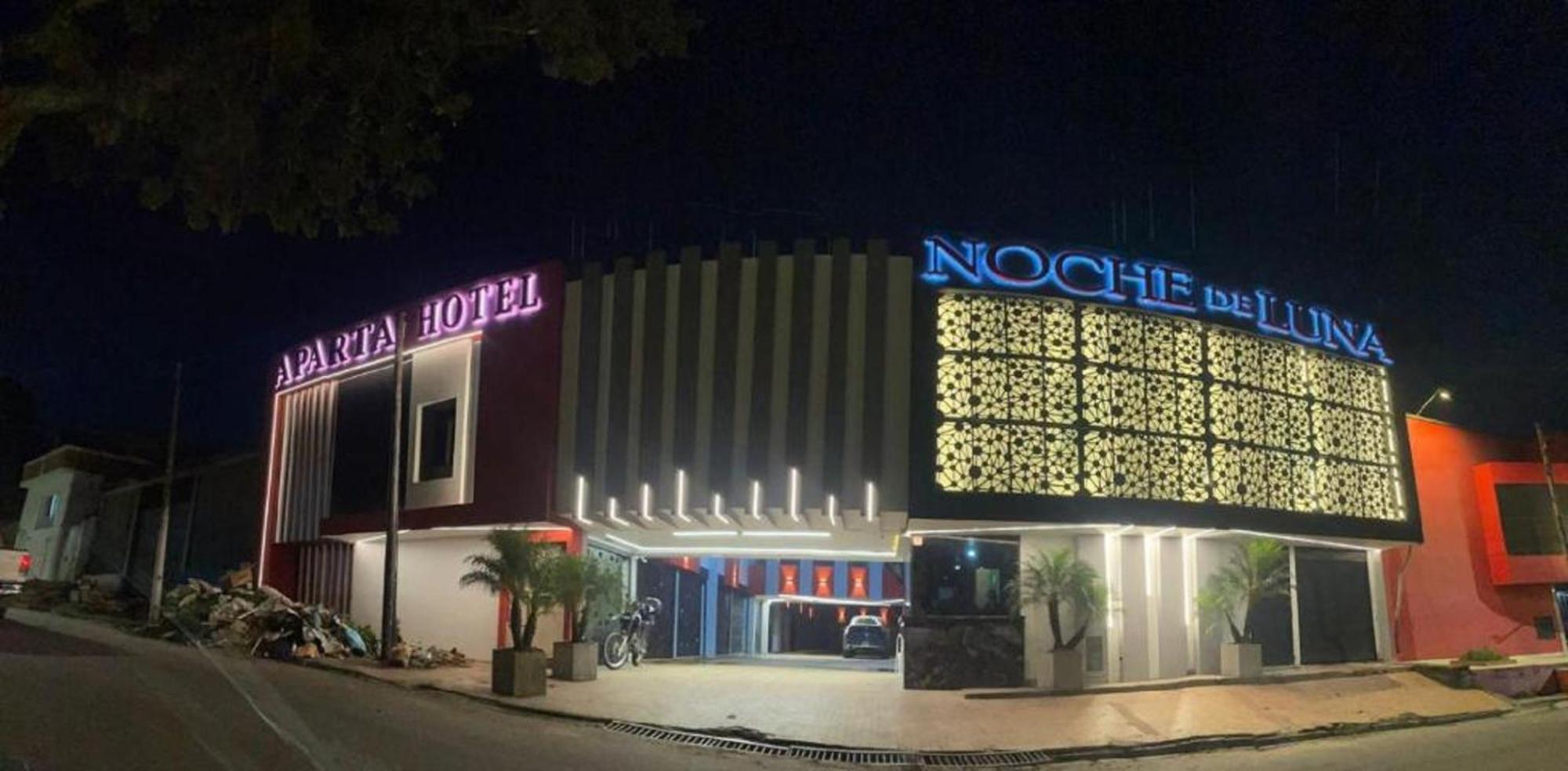 Ayenda Apartahotel Noche De Luna Кали Екстериор снимка